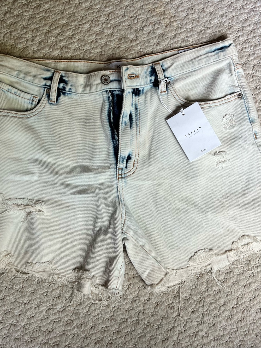 KanCan - Washed Cream Distressed Women’s Denim Shorts- sz31
